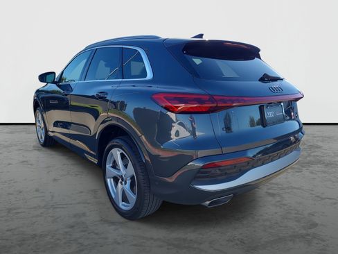 Used 2025 Audi Q5 Premium Plus w/ Premium Plus image 3