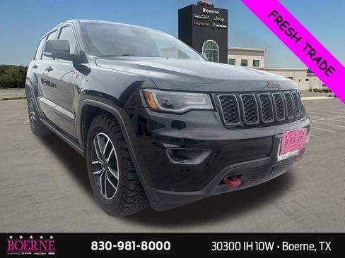Used 2021 Jeep Grand Cherokee Trailhawk w/ Trailhawk Luxury Group AWD/4WD image 7