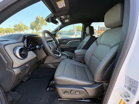 New 2026 Chevrolet Colorado ZR2 AWD/4WD image 13