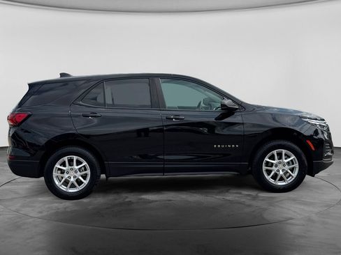 Used 2023 Chevrolet Equinox LS w/ LS Convenience Package AWD/4WD image 10