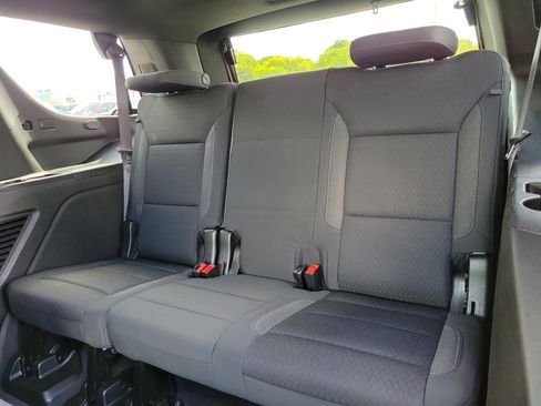 Used 2021 Chevrolet Tahoe LS RWD image 19