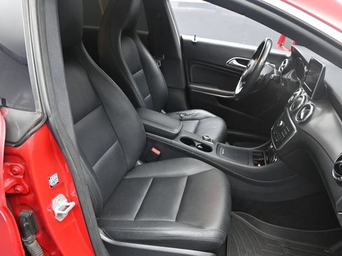 Used 2015 Mercedes-Benz CLA 250 image 27