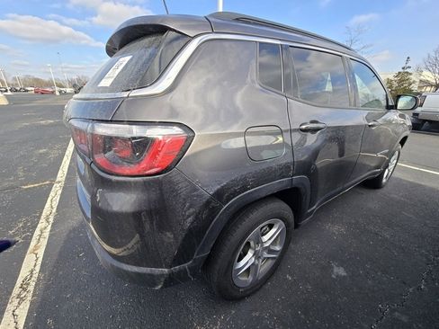 Used 2023 Jeep Compass Latitude w/ Convenience Group image 8