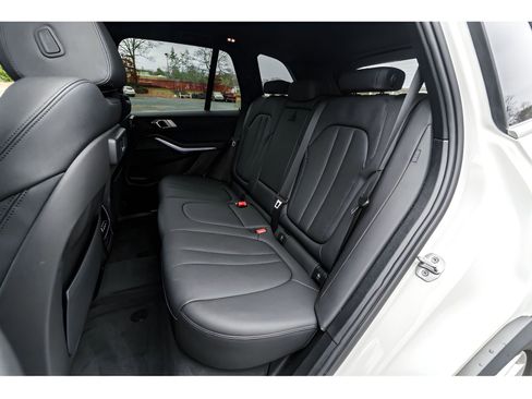 Used 2022 BMW X5 xDrive40i image 15