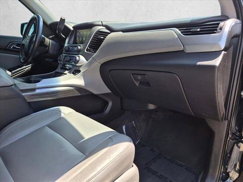 Used 2015 Chevrolet Suburban LT w/ Luxury Package AWD/4WD image 23