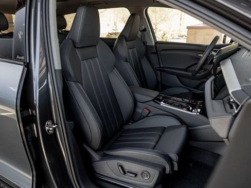 Certified 2025 Audi Q6 e-tron Premium Plus w/ Premium Plus AWD/4WD image 26