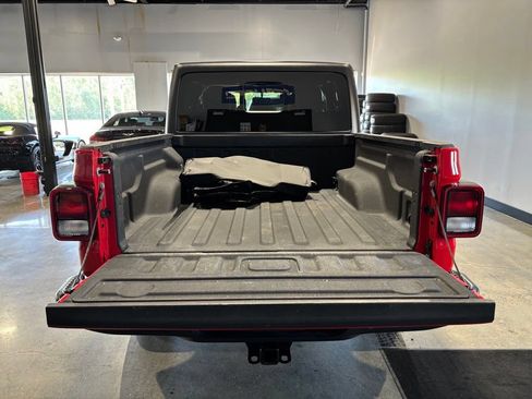 Used 2022 Jeep Gladiator Sport AWD/4WD image 7