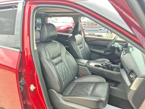 Used 2021 Nissan Rogue Platinum FWD image 23