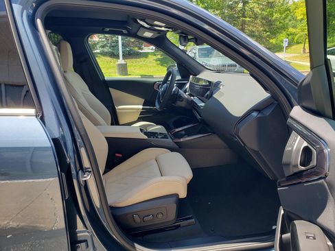 New 2026 BMW X3 xDrive30i w/ Premium Package AWD/4WD image 19
