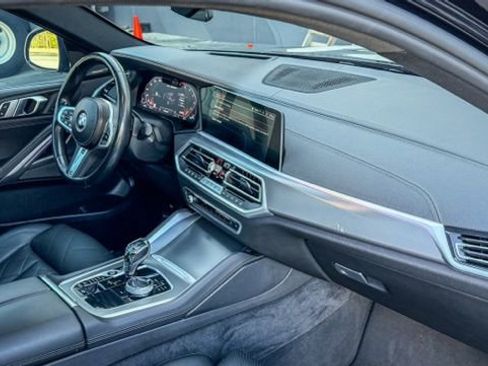 Used 2023 BMW X6 M50i w/ Executive Package image 27