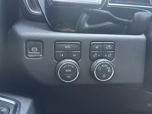 Certified 2025 Chevrolet Silverado 1500 LT w/ All Star Edition Plus AWD/4WD image 29