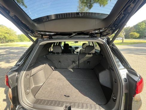 Used 2022 Chevrolet Equinox LT image 16