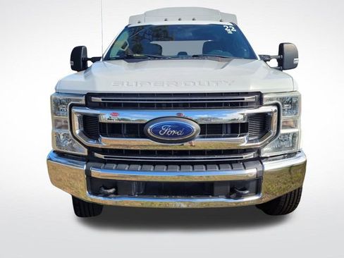 Used 2022 Ford F350 XL w/ Power Equipment Group image 3