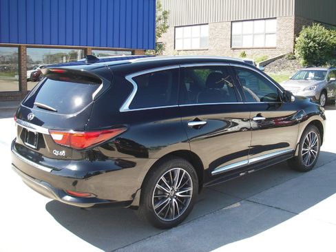 Used 2017 INFINITI QX60 Luxe w/ Premium Plus Package AWD/4WD image 5