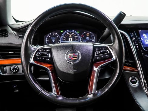 Used 2015 Cadillac Escalade ESV Premium image 18
