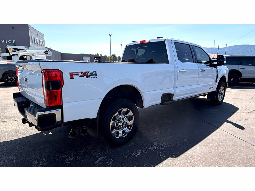 Used 2023 Ford F350 Lariat w/ Lariat Ultimate Package AWD/4WD image 9