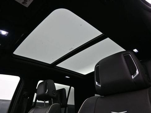 Used 2023 Cadillac Escalade Sport AWD/4WD image 15