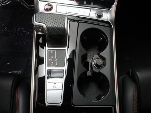 Used 2024 Audi RS 6 performance image 15