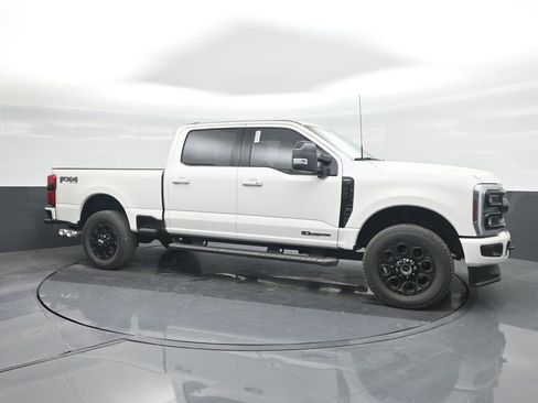 New 2026 Ford F250 Lariat w/ Black Appearance Package image 11