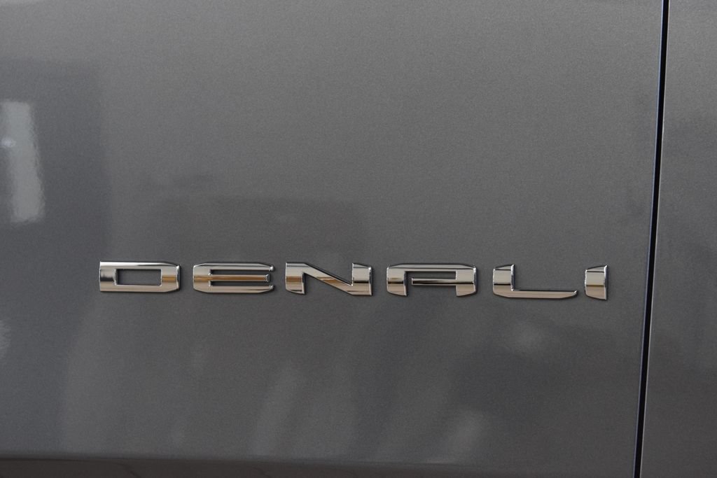 Used 2022 GMC Yukon Denali AWD/4WD image 17