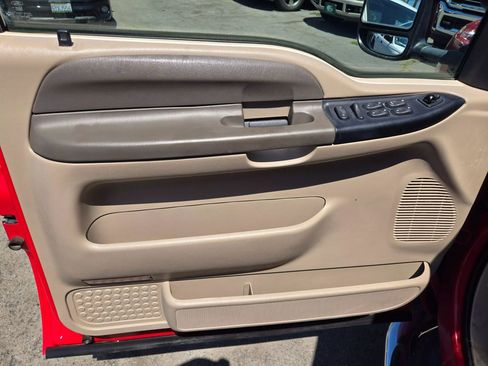 Used 2001 Ford F250 XLT image 10