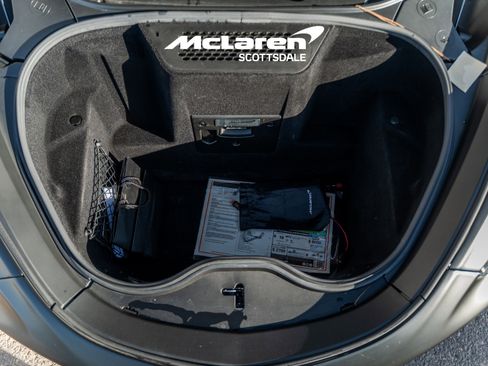 Used 2023 McLaren GT RWD image 32