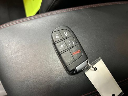 Used 2025 Dodge Durango GT AWD/4WD image 23