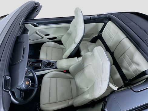Used 2022 Porsche 911 Carrera image 14