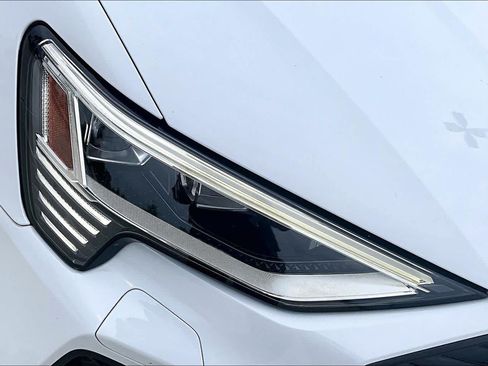 Used 2021 Audi e-tron Premium Plus AWD/4WD image 26