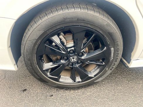 Used 2024 Honda Odyssey Sport image 29