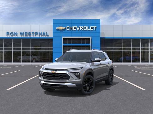 New 2026 Chevrolet TrailBlazer LT w/ Midnight Edition FWD image 8