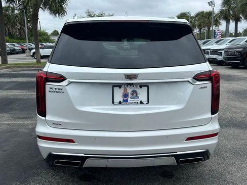 Used 2021 Cadillac XT6 Premium Luxury AWD/4WD image 6