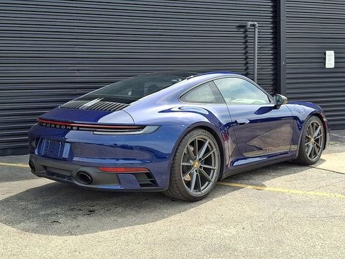 Certified 2024 Porsche 911 Carrera T RWD image 7