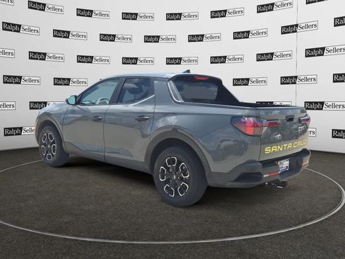 Used 2023 Hyundai Santa Cruz SEL AWD/4WD image 4