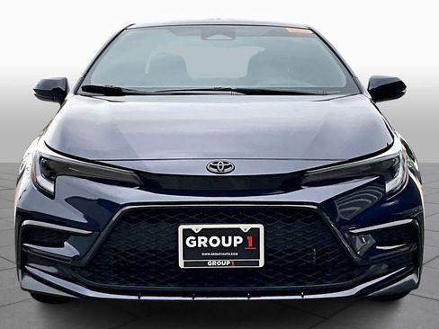Used 2023 Toyota Corolla SE image 3