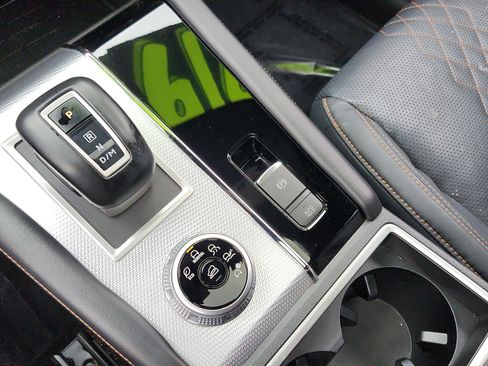 Used 2022 Mitsubishi Outlander SEL image 32