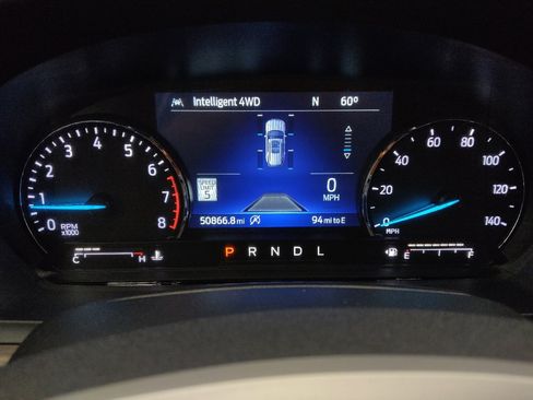 Used 2021 Ford Explorer Limited w/ Equipment Group 301A AWD/4WD image 23