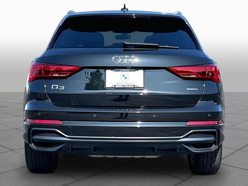 Used 2020 Audi Q3 2.0T Premium w/ Convenience Package AWD/4WD image 4