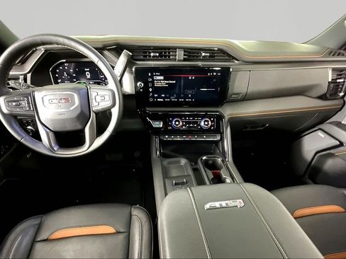 Certified 2025 GMC Sierra 2500 AT4 w/ Max Trailering Package image 8