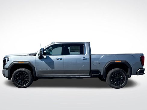 New 2026 GMC Sierra 2500 Denali Ultimate AWD/4WD image 4