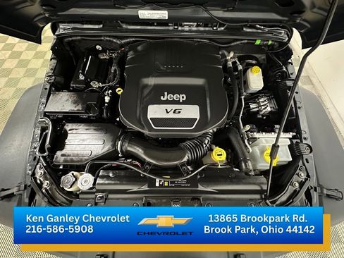 Used 2018 Jeep Wrangler Unlimited Sport S AWD/4WD image 25