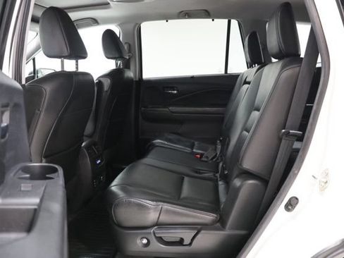Used 2018 Honda Pilot Touring image 33