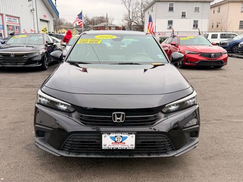 Used 2024 Honda Civic Sport image 3