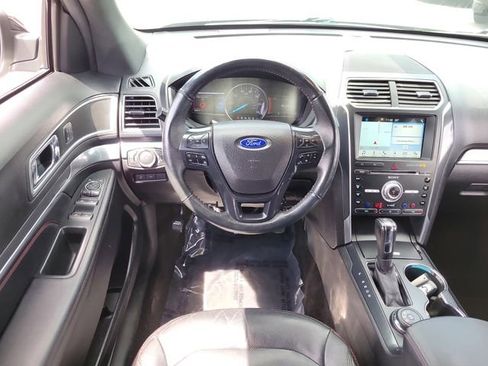 Used 2018 Ford Explorer Sport w/ Equipment Group 401A AWD/4WD image 11