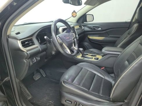 Used 2017 GMC Acadia Denali w/ Technology Package FWD image 17