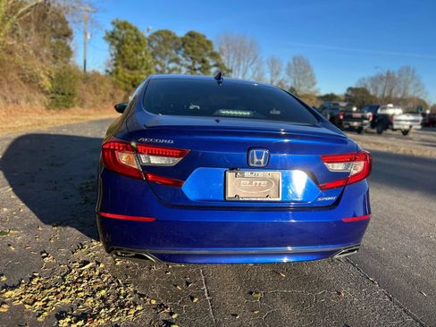 Used 2020 Honda Accord Sport image 9