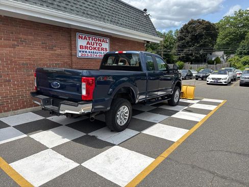 Used 2019 Ford F250 XL w/ STX Appearance Package image 3