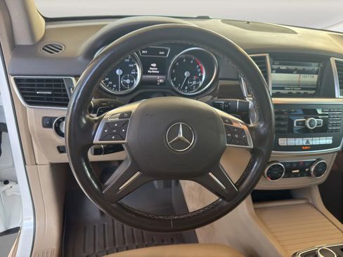 Used 2014 Mercedes-Benz ML 350 ML 350 4MATIC Sport Utility 4D image 9