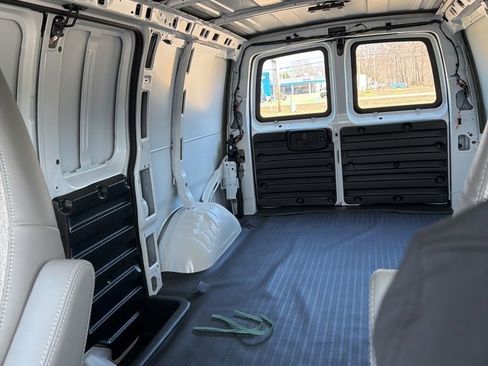 New 2025 Chevrolet Express 2500 image 24
