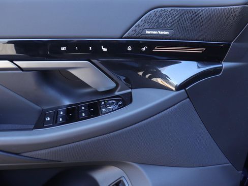 New 2026 BMW 530i w/ Premium Package RWD image 23